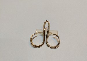 Brinco Virgula Ouro 18k com Diamante