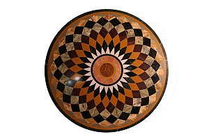 TAMPO DE MESA REDONDO DE MÁRMORE PRETO COM MOSAICOS INDIANOS