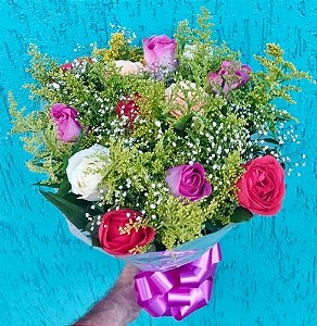 Buquê de 12 Rosas Coloridas