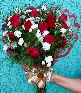 Buquê 12 Rosas Vermelhas