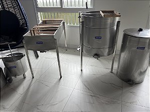 Kit apicultura centrífuga 20/12 mesa 32 decantador 200kg e prensa brinde inox 304