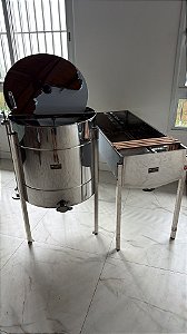 Kit apicultura do Brasil centrífuga manual 32 quadros e mesa desoperculadora 32 quadros