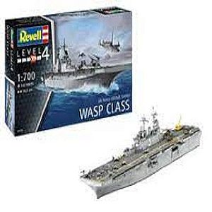 Revell Us Navy Assault Carrier Wasp Class 1/700 142pçs 05178