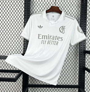Camiseta Real Madrid Branca Retrô Comemorativa Masculina Tailandesa 1.1