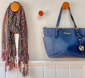 GANCHO/ CABIDEIRO EM MADEIRA