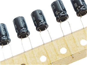 Capacitor Eletrolítico 330UF/25V 8X11MM 85°C P:5,0MM FITADO JAMICON