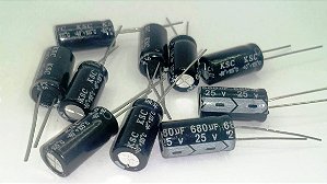 Capacitor Eletrolítico 680UF/25V 10X20 105°C