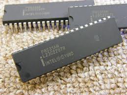 Circuito Integrado P8031-16   (DIP-40)     INTEL