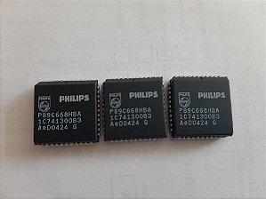 Circuito Integrado P89C668HBA   PLCC -44  NXP