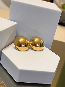 Brinco Meia Bola Oca Banhado a Ouro 18k