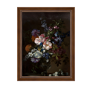 Vaso de flores sobre um encanto