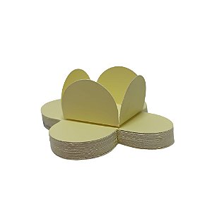 50 Forminha para Doce Amarelo Candy 3,3 cm