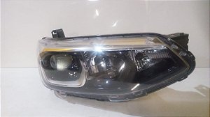 Farol Dianteiro Direito Chevrolet Tracker 2021 a 2023