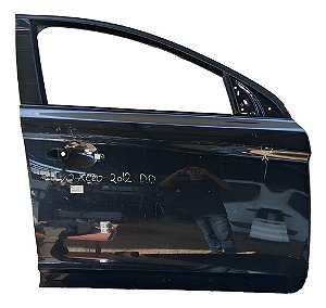 Porta Dianteira Direita Volvo Xc60 2012 2009 A 2017 Detalhe Dianteira Direito Preto
