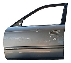 Porta Dianteira Esquerda Honda Civic 2000 A 2006  Detalhe Esquerdo Prata