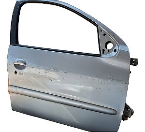 Porta Dianteira Direita Peugeot 206 2p 1998 A 2010 Detalhe Direito Prata