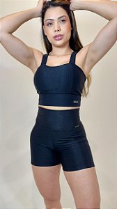 Conjunto Linha Luminous – Preto-Top alça larga + shorts cós alto com bolso