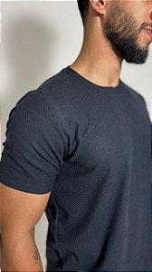Camiseta Masculina Texturizada - Cor Preta
