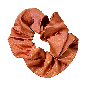 Scrunchie em Cetim Luma