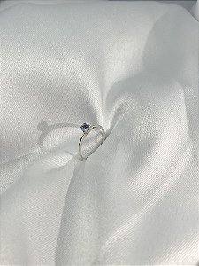 Anel Solitário Pedra azul em Prata 925