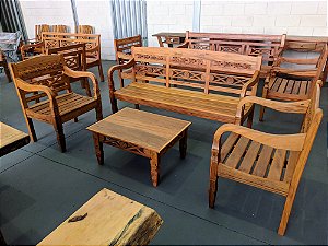 Jogo de Banco Entalhado com Mesa de Centro, Namoradeira e Duas Cadeiras