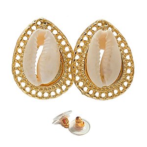 Par De Brinco Búzio Gota Dourada C/ Perfuros (Tarraxa)