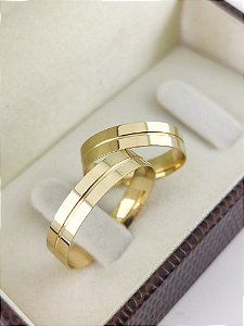 ALIANÇAS EM OURO 18K RETA