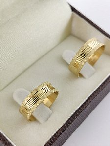 ALIANÇA RETO  OURO 18K DIAMANTADA