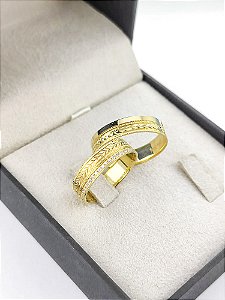 ALIANÇAS EM OURO 18K RETA