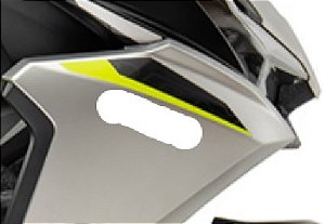 ADESIVO LADO DIREITO SILVER -PRETO E AMARELO-AEROX 2026-ORIGINAL YAMAHA