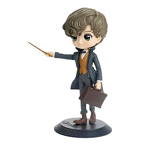 Action Fig Animais Fantásticos E Onde Habitam Newt Scamander Q Posket Ref. 18524-10369