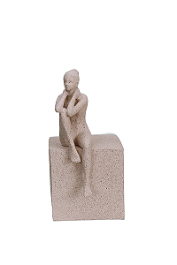 Escultura Mulher Em Poliresina (Sentada De Lado) - Mart
