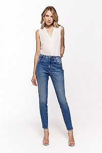 Calça Jeans Rubi Straight Flor de Lis F62435