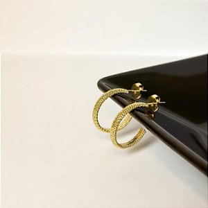 Brinco Argola de Fio Trançado Diamantado