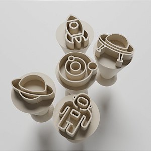 Kit com 05 carimbos para docinhos/brigadeiro - Astronauta