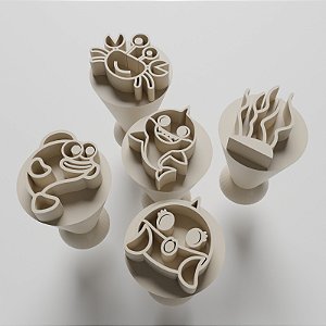 Kit com 05 carimbos para brigadeiro/docinho/doce de ninho - Baby Shark