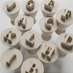 Kit 26 carimbos para docinhos/brigadeiro - Alfabeto sem Ramo