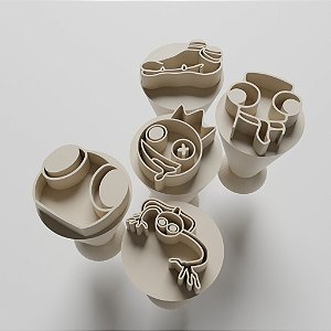 Kit com 05 Carimbos para docinhos/brigadeiro - Rainbow Friends