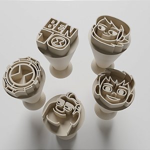 Kit com 05 Carimbos para docinhos/brigadeiro - Ben 10