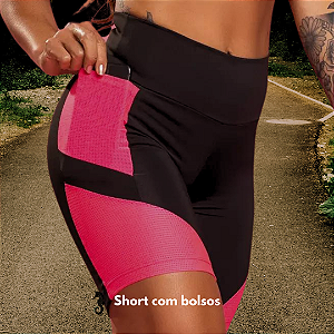 Short Fitness Com Bolso Em Tela Dry Preto Rosa