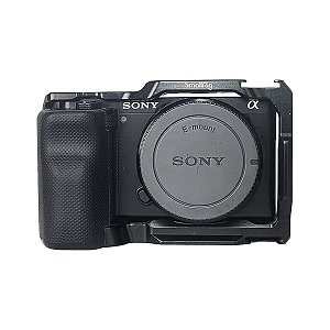 Câmera Mirrorless Sony Alpha ZV-E10 (Corpo) - Seminova