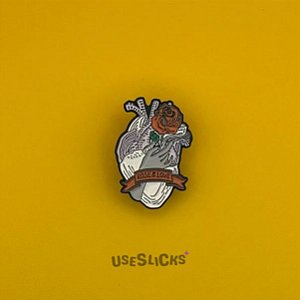 Pin Coração Rose & Love Esmaltado