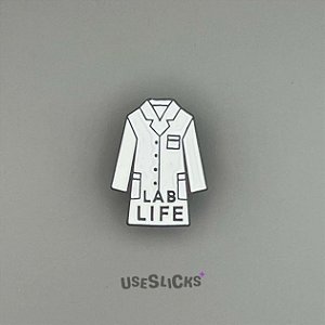 Pin Jaleco Cientista Esmaltado - Edição Limitada