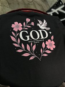 Camiseta Oversized Feminina  - GOD IS GOOD