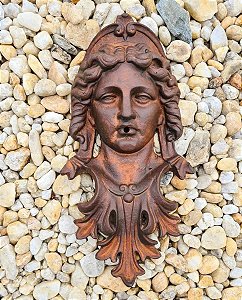Fonte de Parede Rosto Cara de Minerva