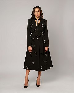 Trench coat com brochês de laços Circus Plus