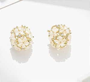 Argola Botão de Flores