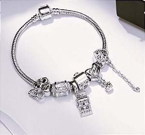 PULSEIRA NINA CHAVES