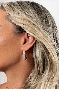 BRINCO GOTA CRAVEJADO DE ZIRCÔNIAS BANHADO A OURO 18K