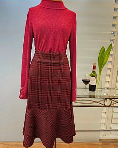 Saia midi xadrez com babado